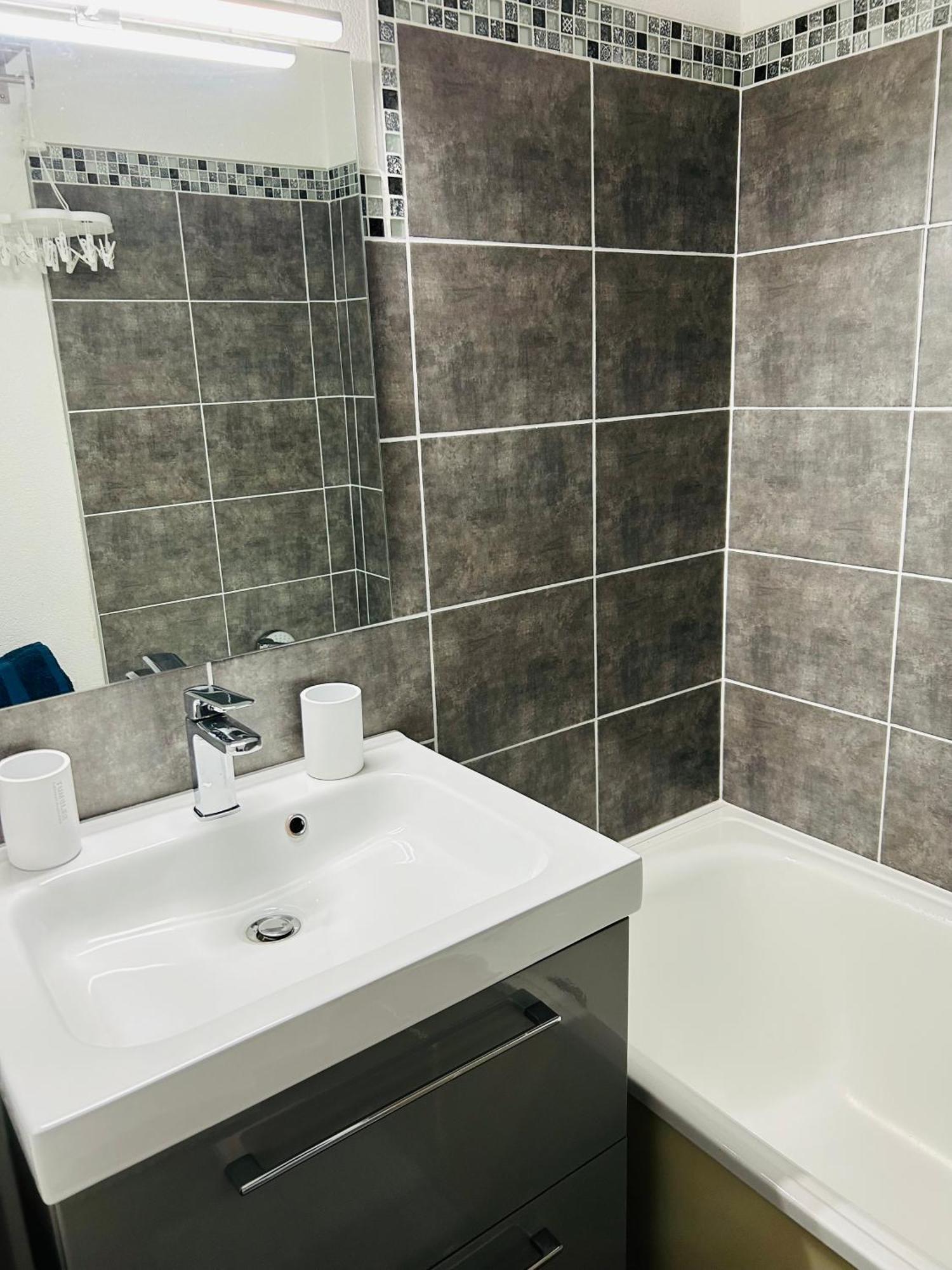 Appartement Confortable Abondance Centre-Ville Ngoại thất bức ảnh
